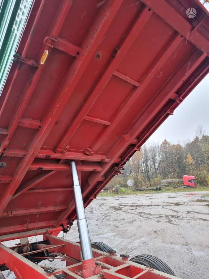 -Kita- Trejon, priekabos, puspriekabės