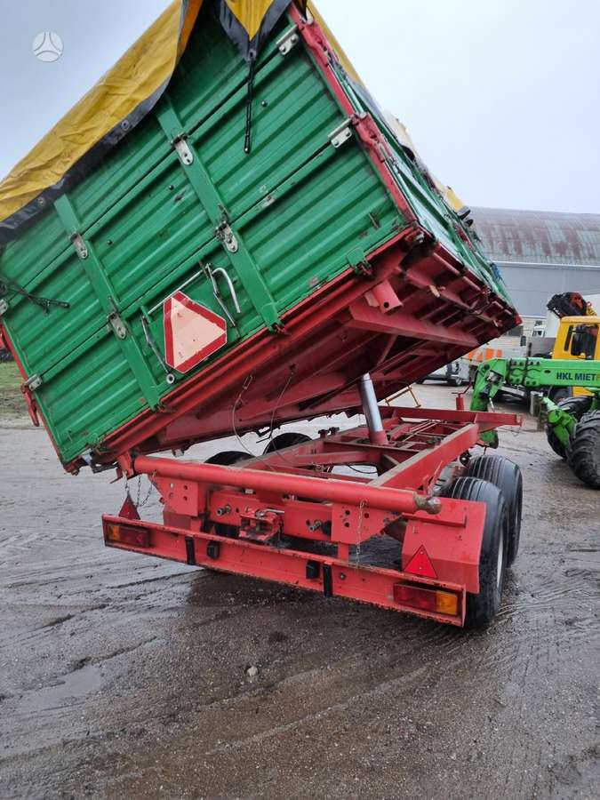 -Kita- Trejon, priekabos, puspriekabės