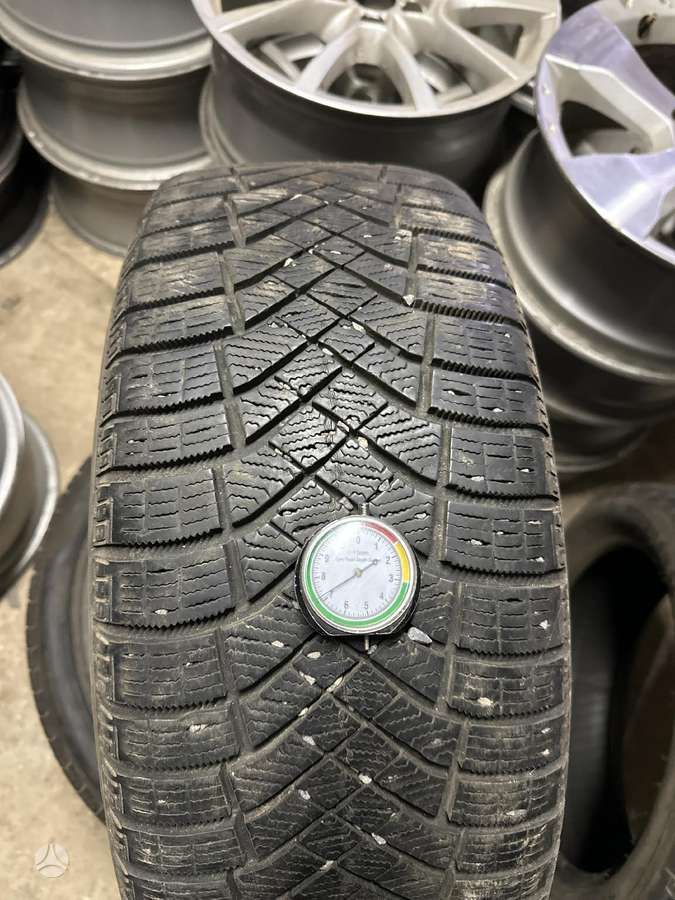 Pirelli, žieminės 225/50 R17
