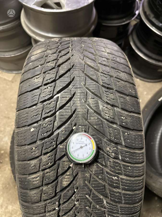 Nokian, winter 235/40 R18