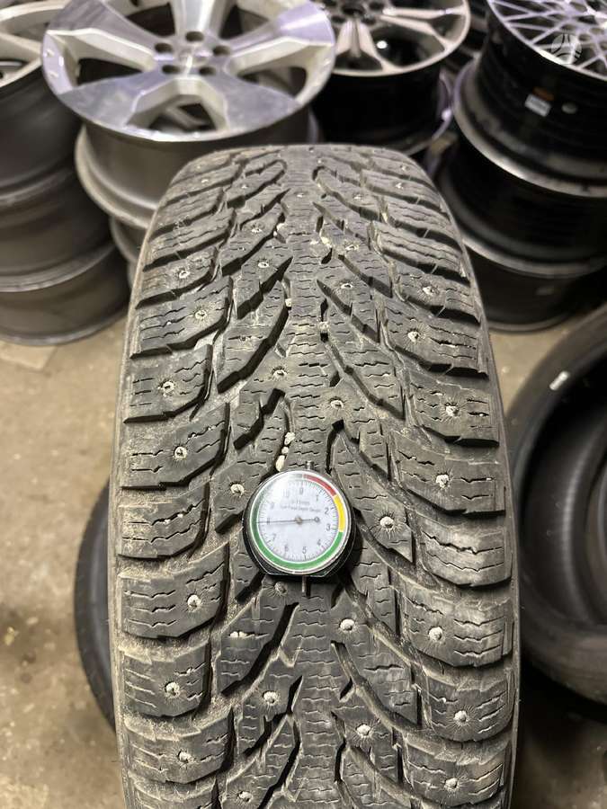Nokian, зимние 225/65 R17