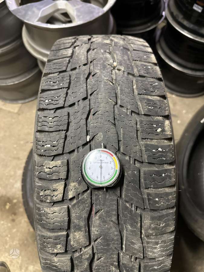 Nokian, зимние 215/65 R16