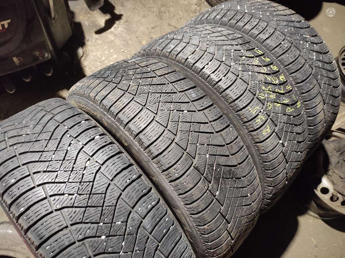 Semperit UniversaliosZiemines, winter 235/60 R18