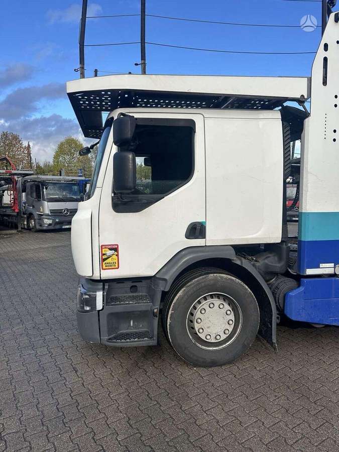 Renault Kassbohrer 2018, auto vedēji