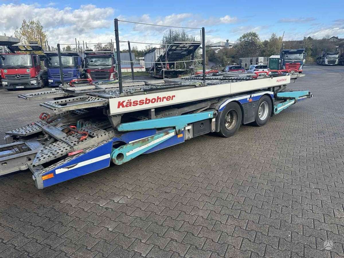 Renault Kassbohrer 2018, auto transporters