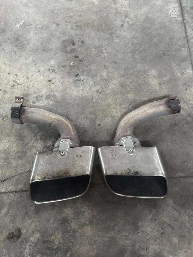 Porsche Cayenne bumpers, lights, front grill