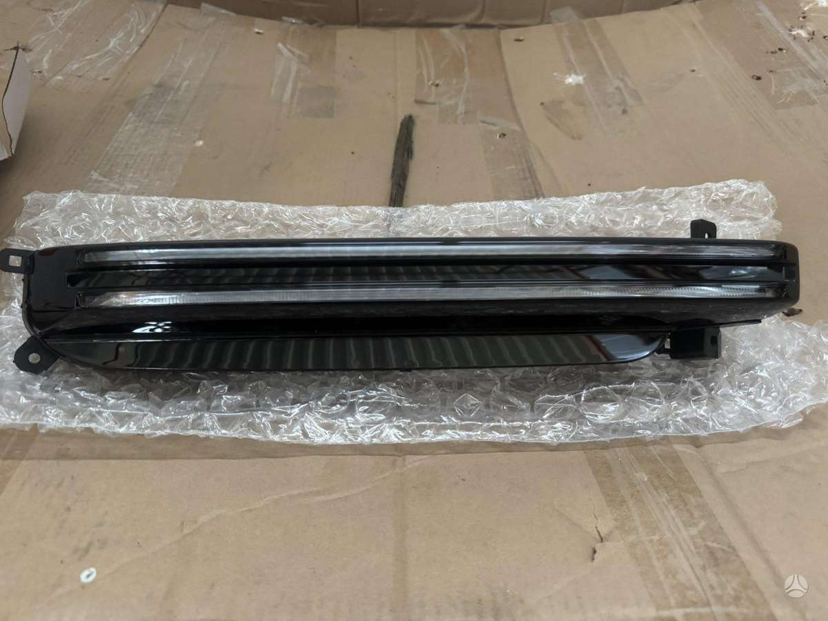 Porsche Cayenne bumpers, lights, front grill