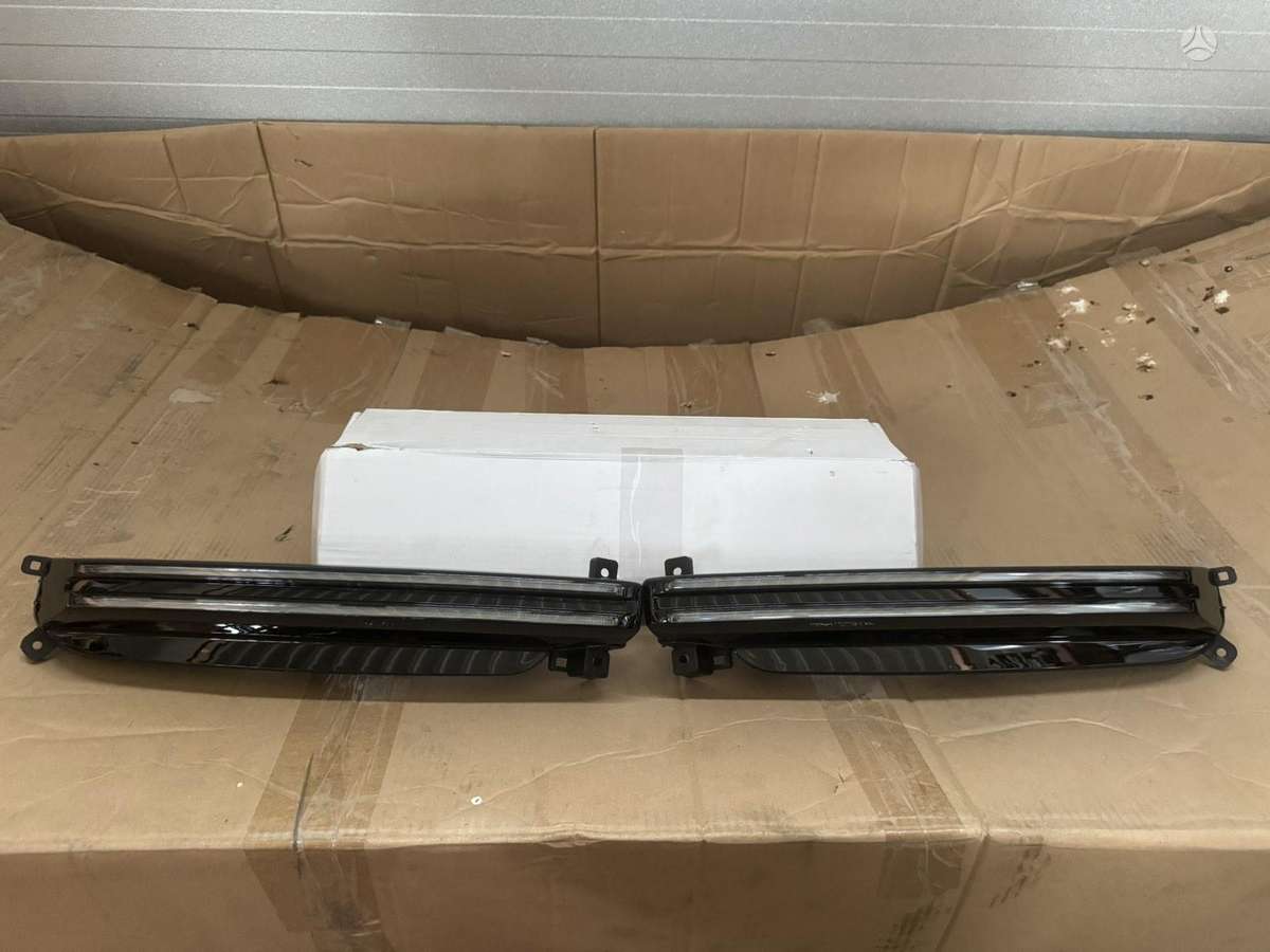 Porsche Cayenne bumpers, lights, front grill