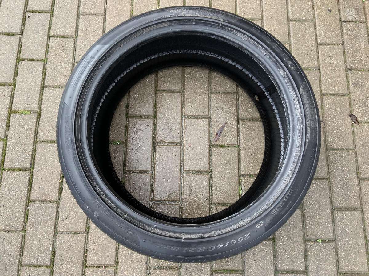 Pirelli P Zero, летние 255/40 R21