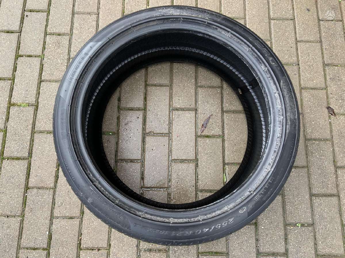 Pirelli P Zero, vasaras 255/40 R21