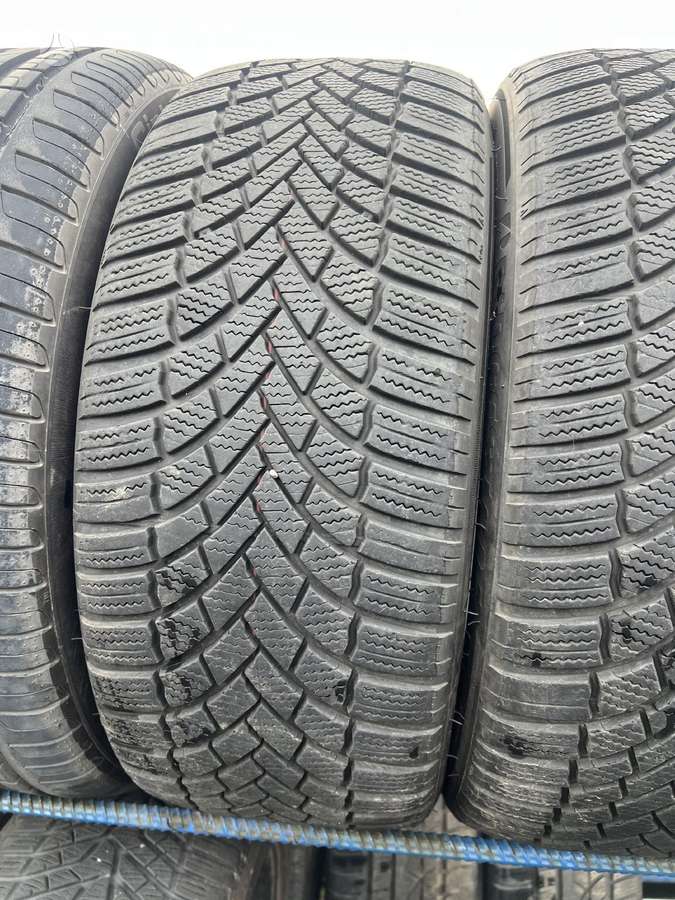 Bridgestone Blizzak LM 005, winter 225/45 R19
