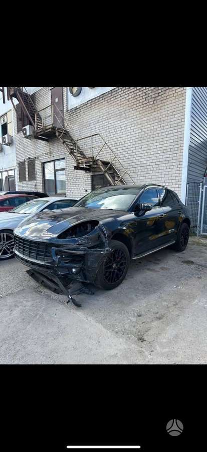 Porsche Macan for parts