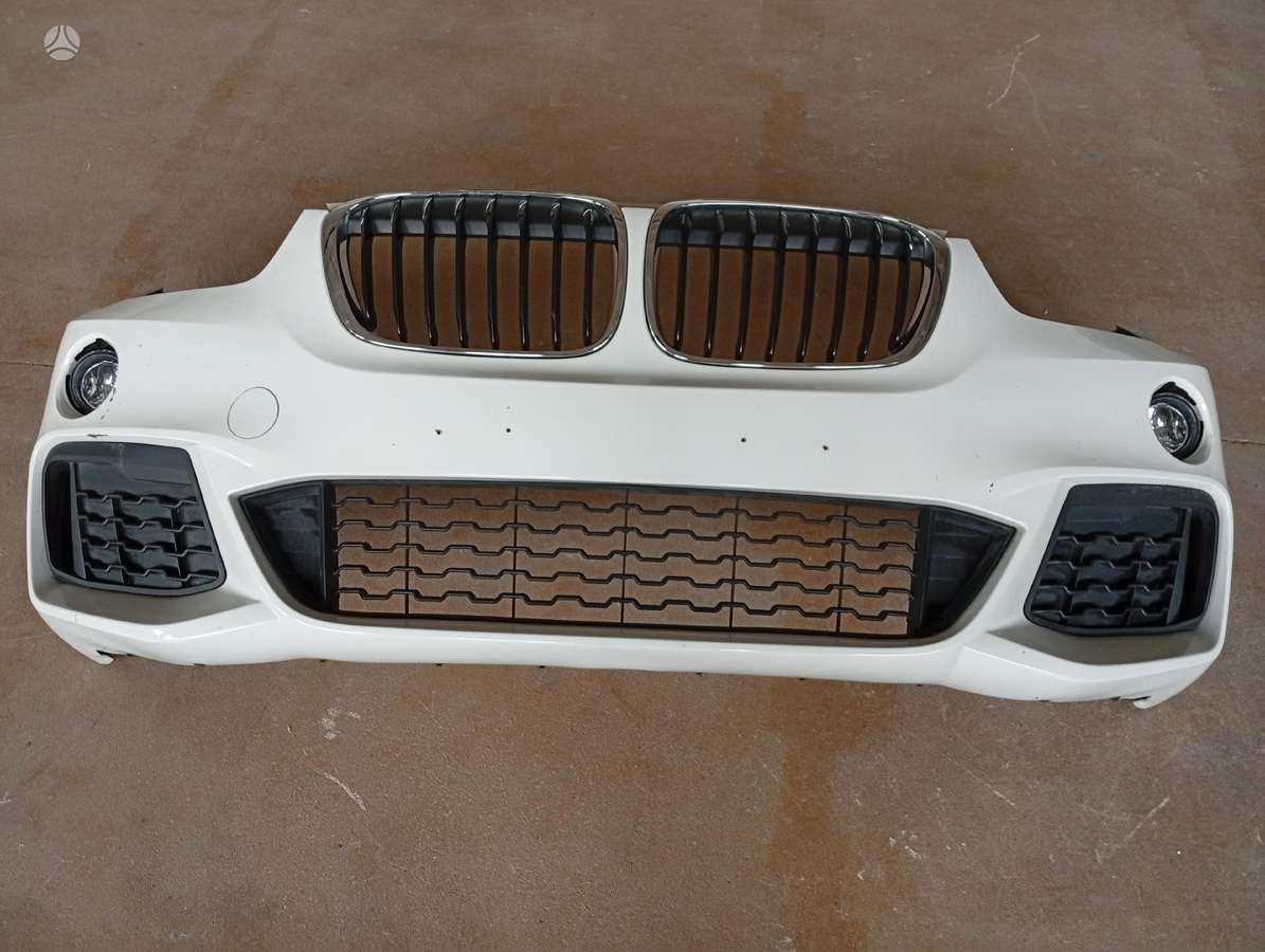 BMW X1 бамперы (буфера), фары