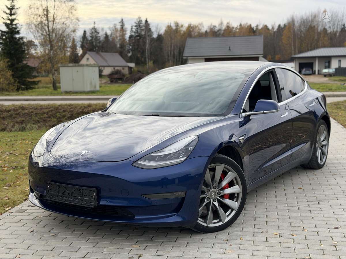 Tesla Model 3, 81 kWh, hečbekas