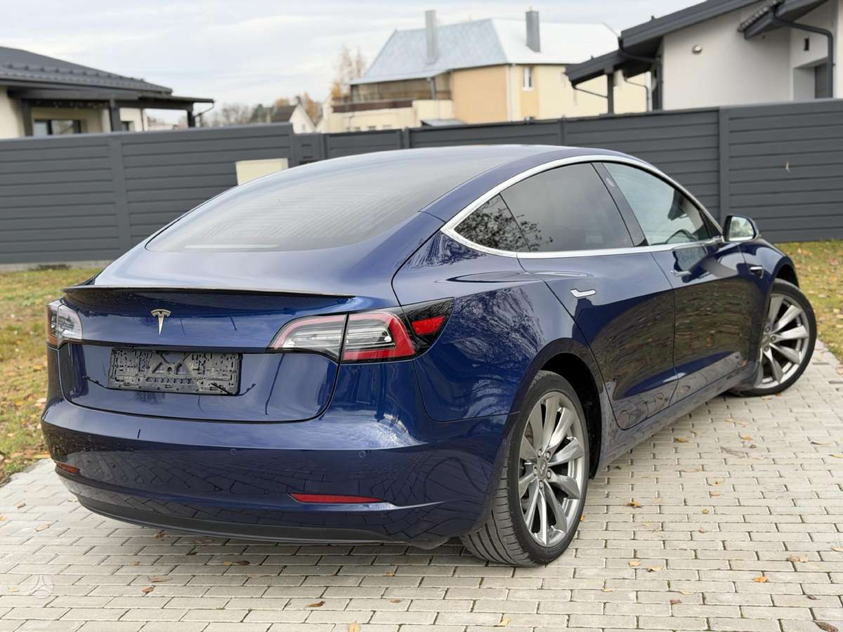 Tesla Model 3, 81 kWh, hečbekas