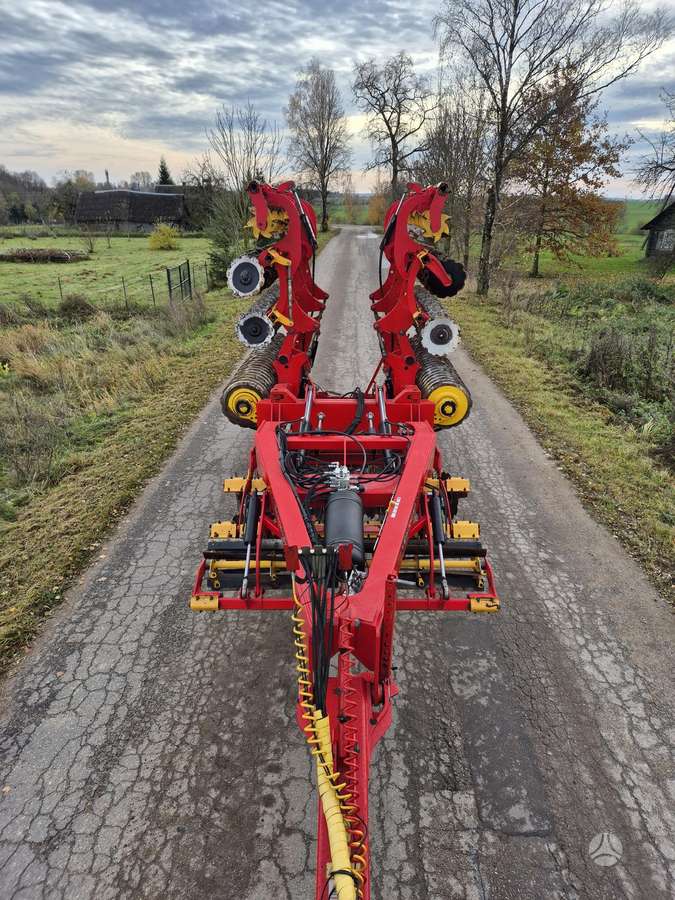 Vaderstad CR 925, scrapers, scrubbers