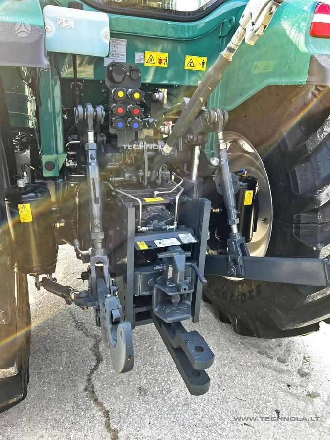 LOVOL P4110, tractors