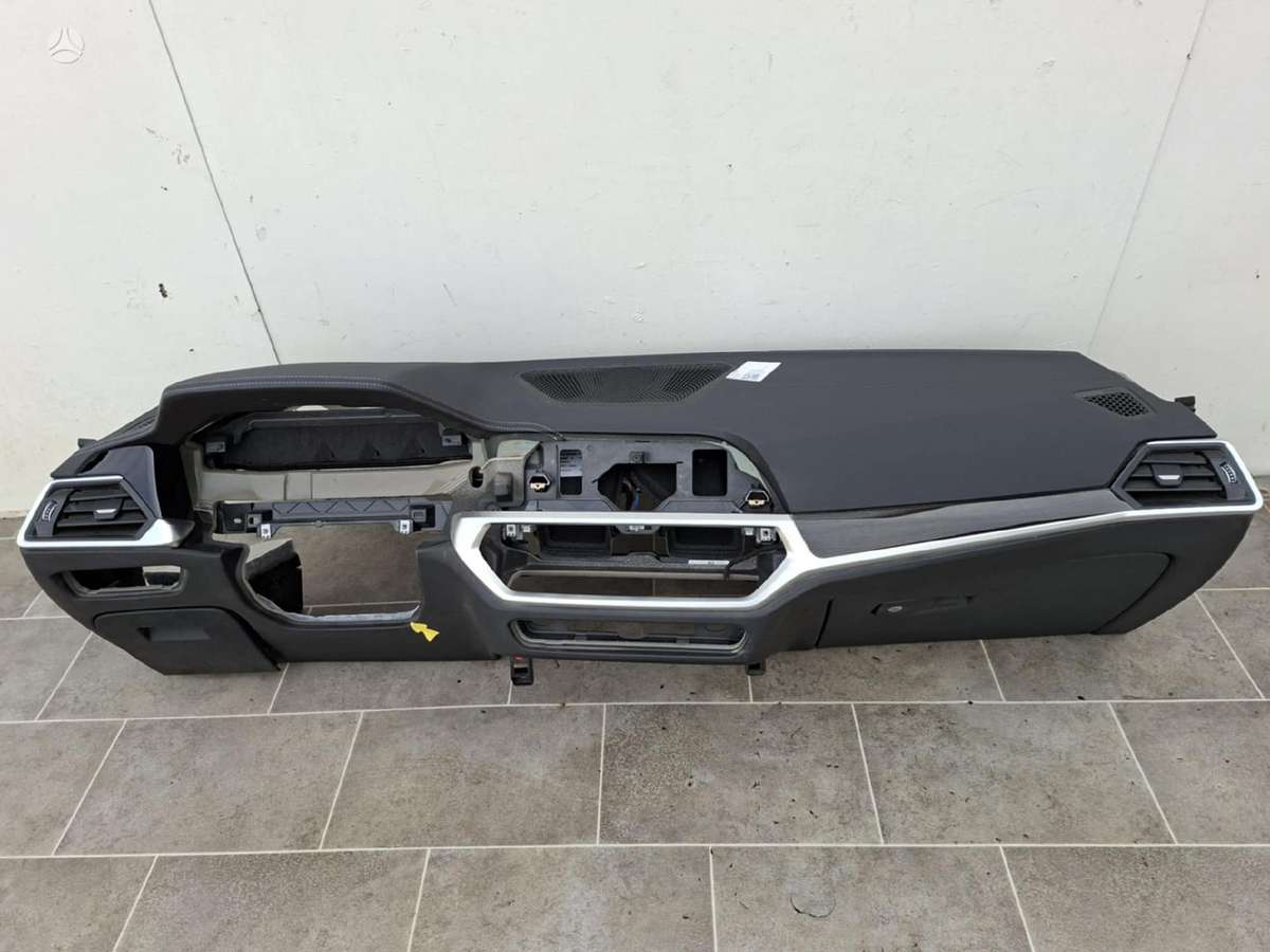 BMW 3 serija детали салона