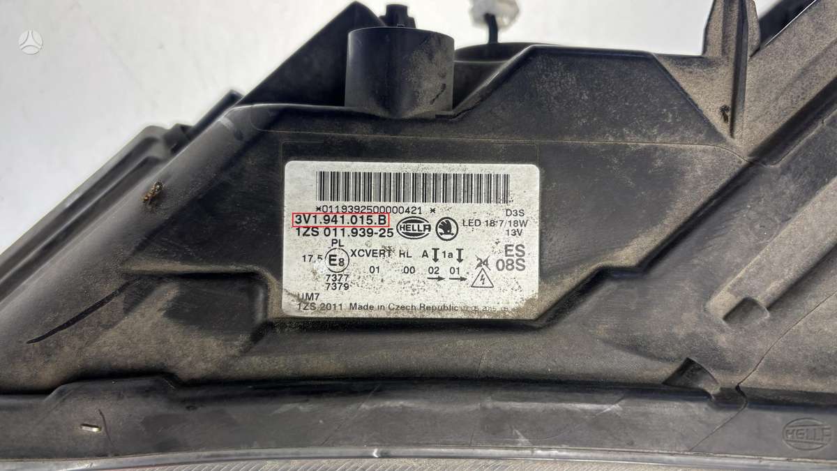 Skoda Superb, 3V1941015B, Cen29177