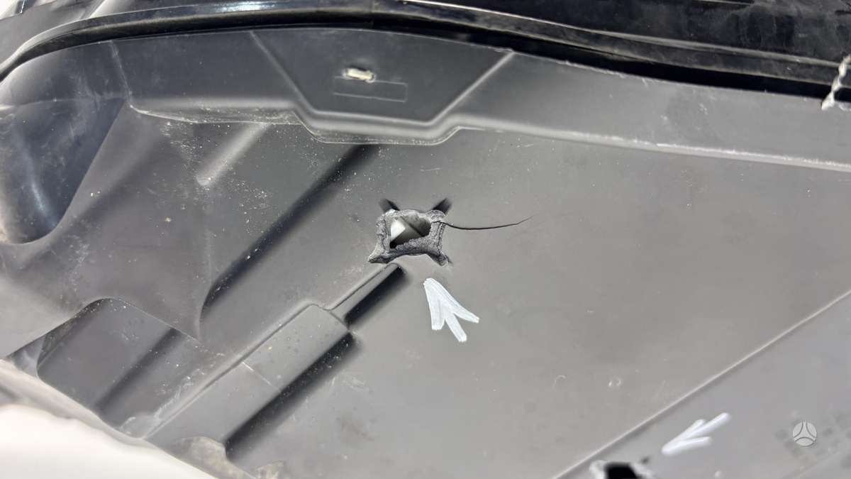 Tesla Model Y, 151495300D, Cen29183