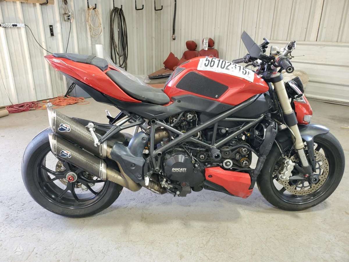 Ducati Streetfighter, street / classic