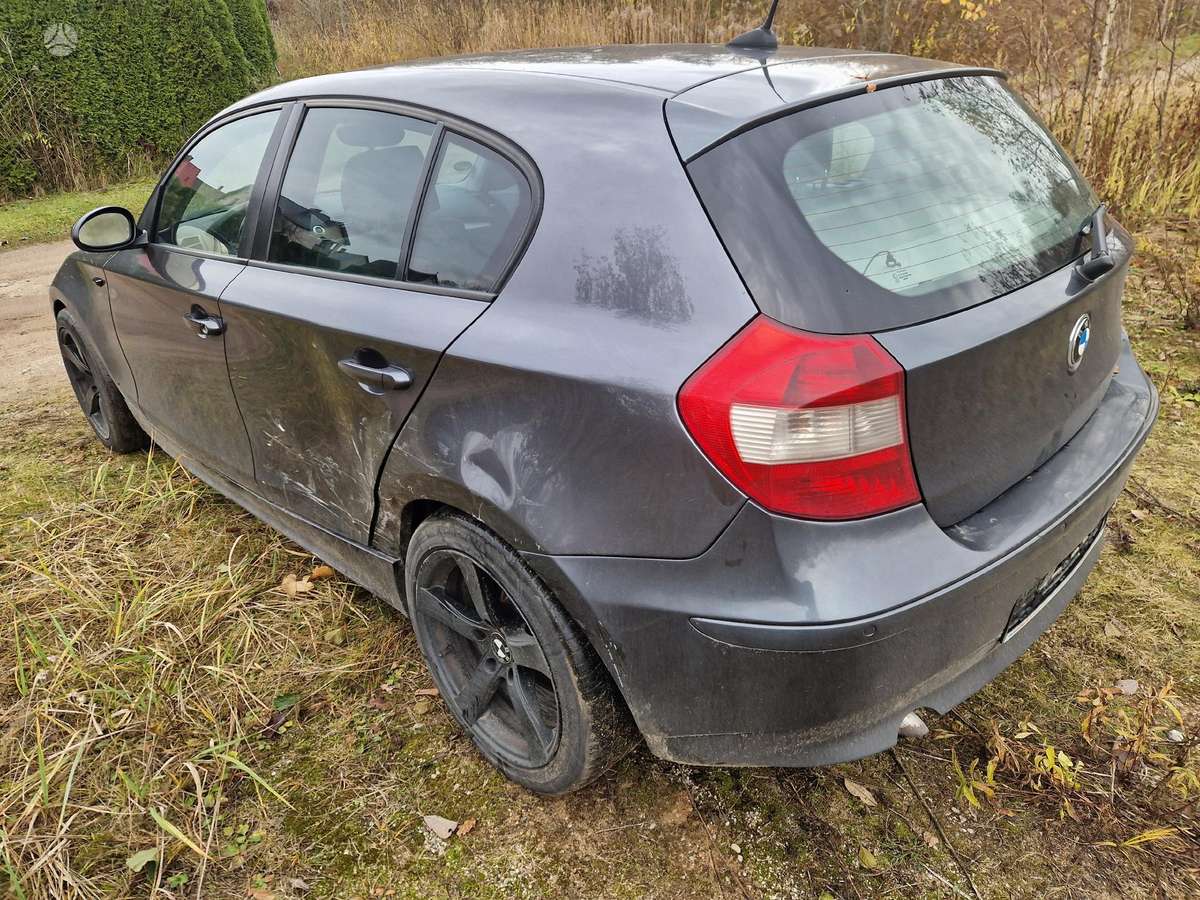 BMW 120 A22 spalva