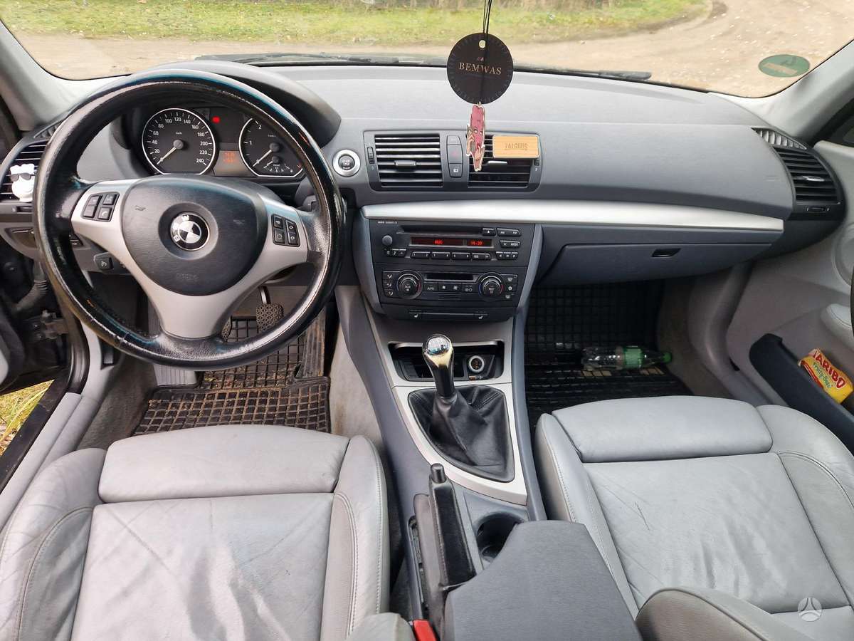 BMW 120 A22 spalva