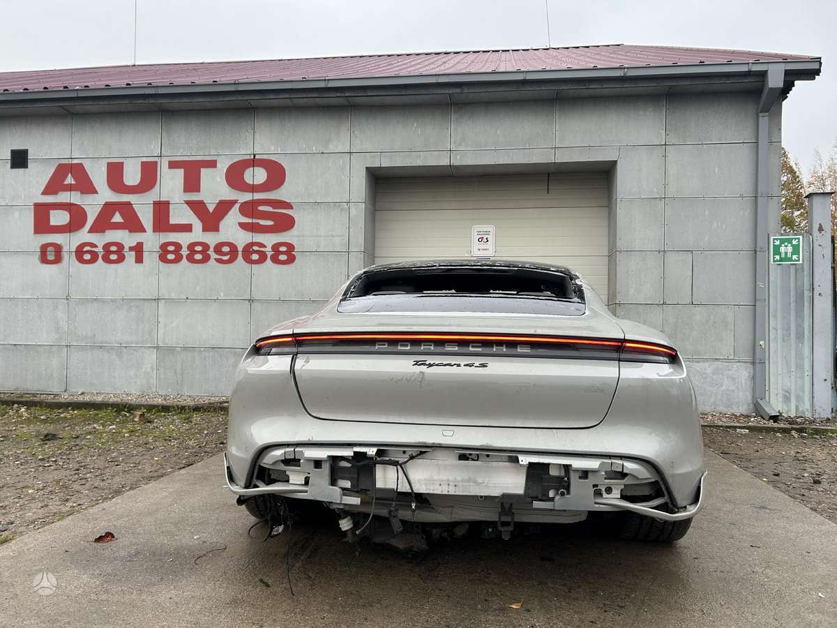 Porsche Taycan
