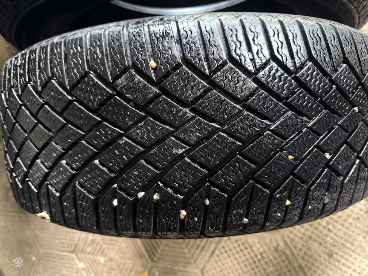 Continental, всесезонные 215/55 R17