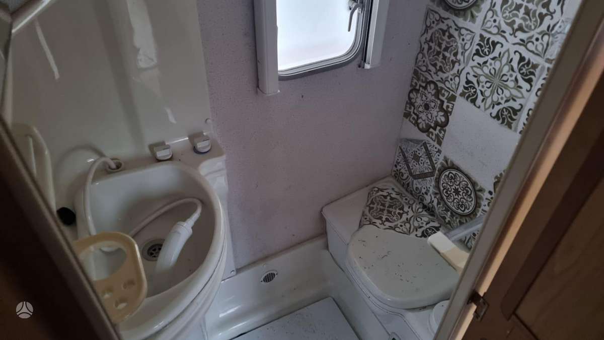Swift Challenger 490SE Lux, кемперы