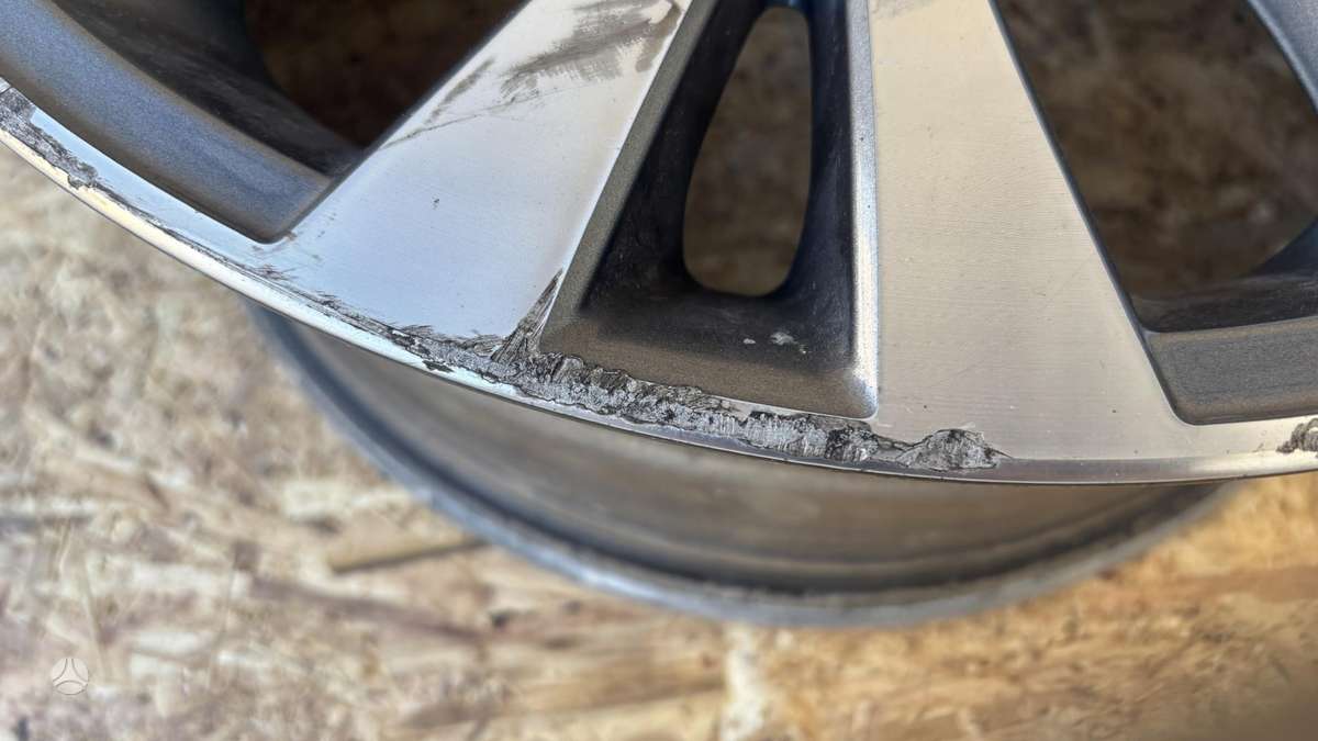 BMW 7 serija, 6788703, Cen28476