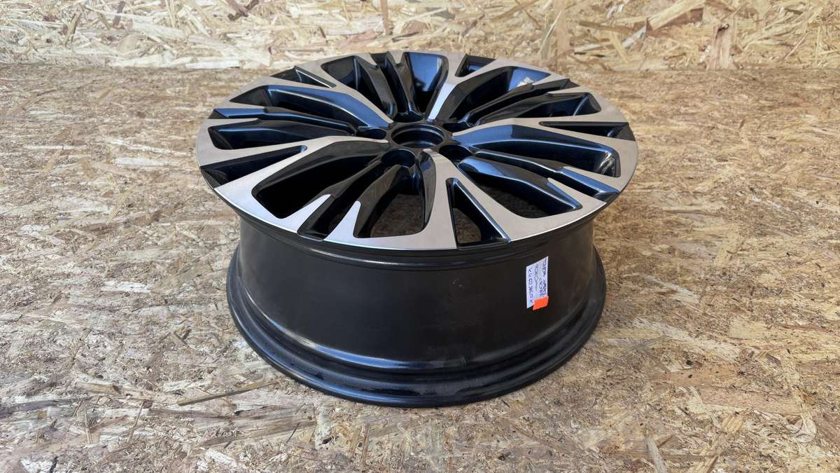 Toyota Yaris Cross Cen28523