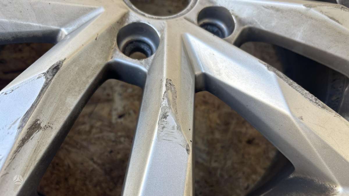 Volkswagen Passat, 3G0601025, Cen28533