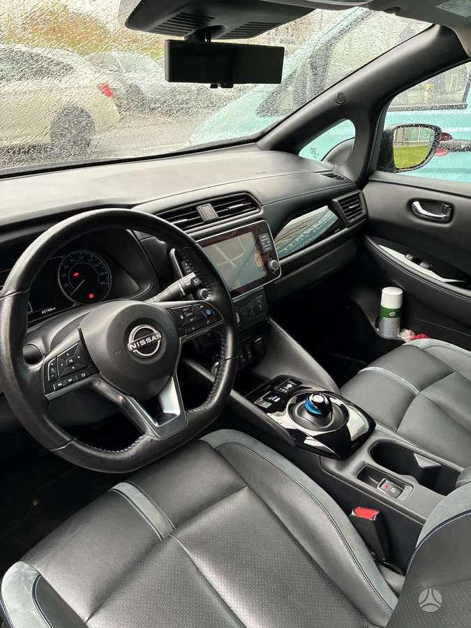 Nissan Leaf, 62 kWh, hatchback