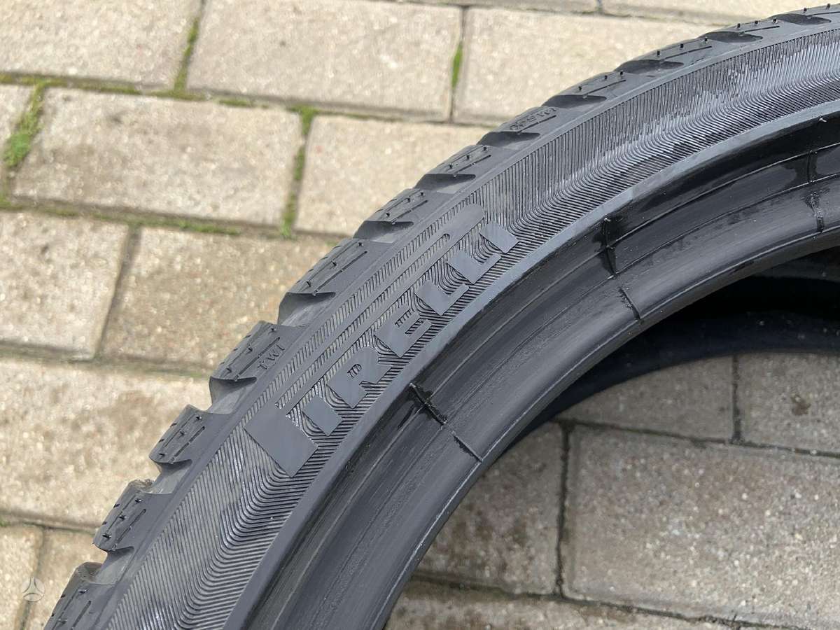Pirelli Sottozero 3, winter 255/35 R19