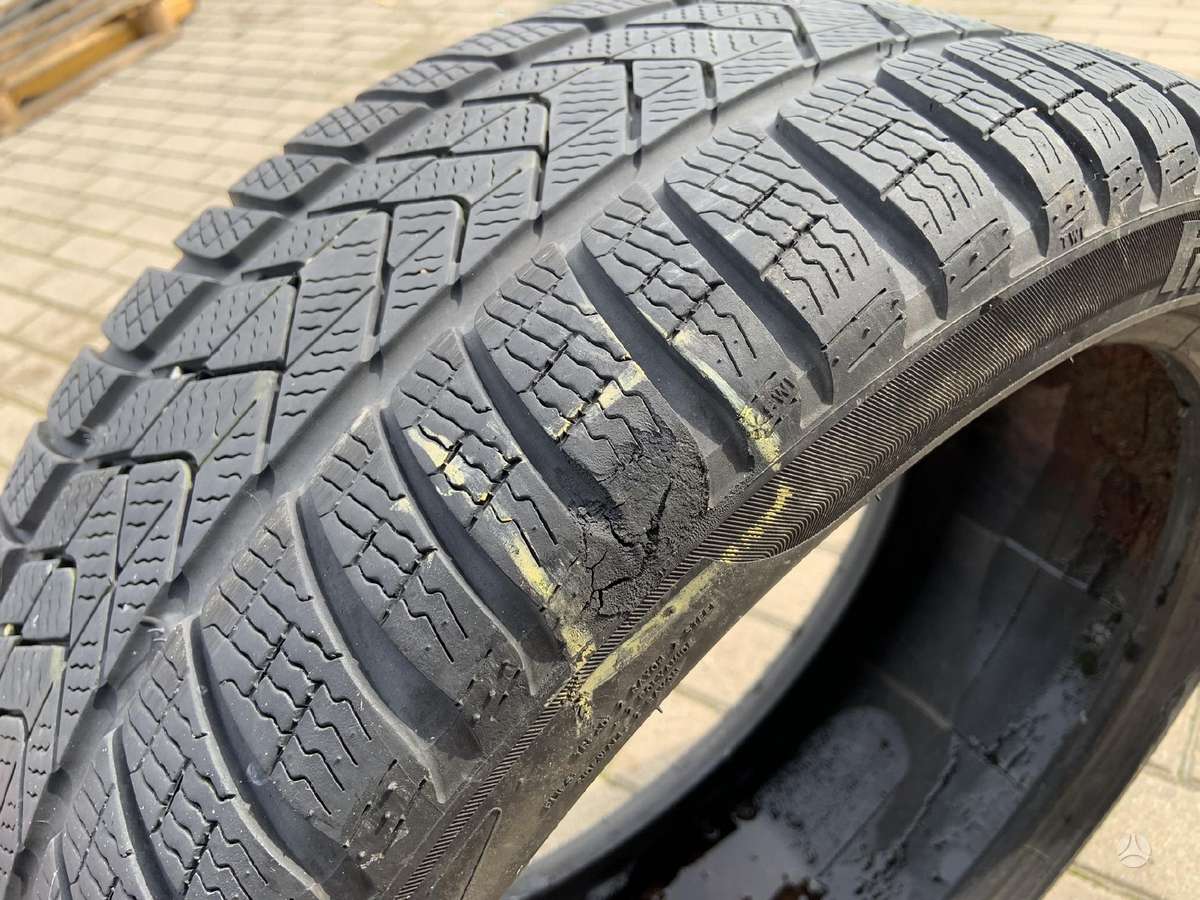 Pirelli Sottozero 3, winter 255/35 R19