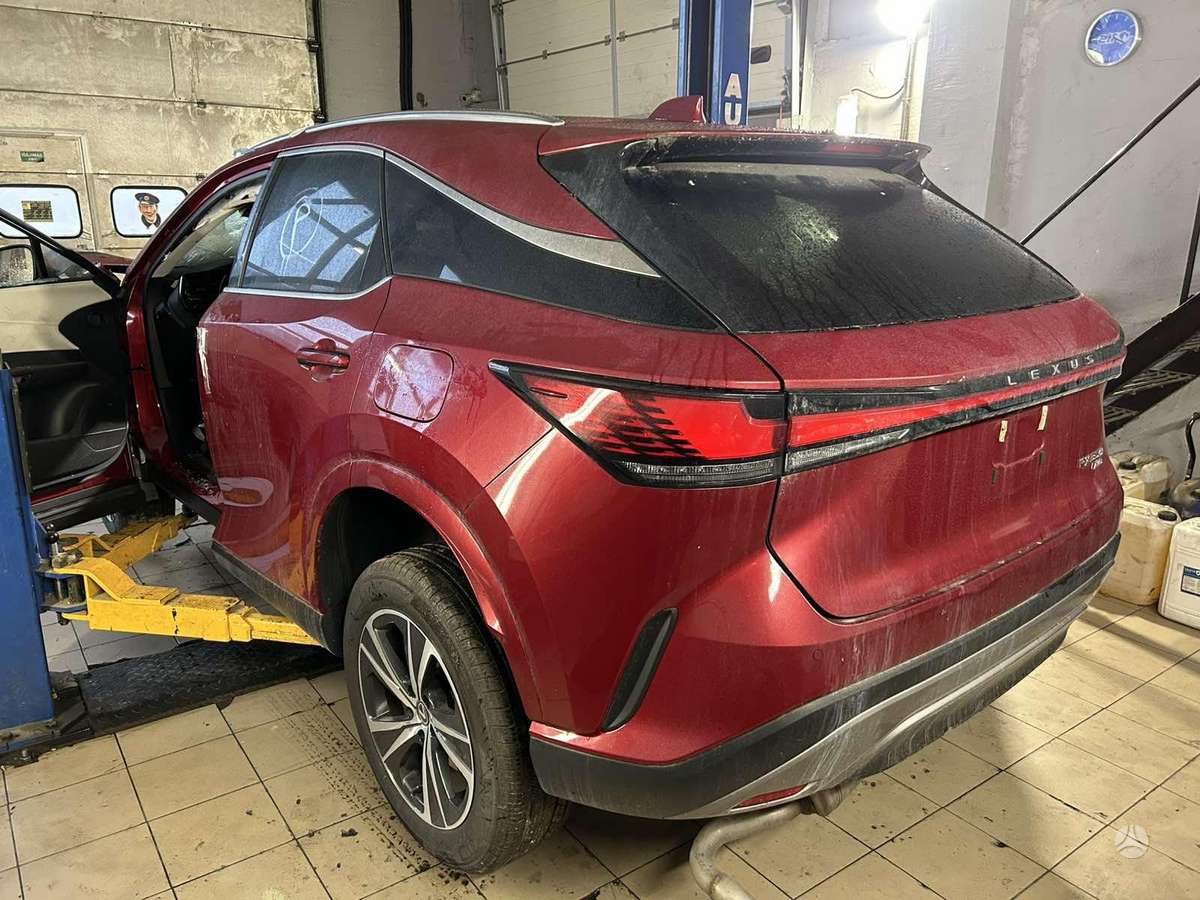 Lexus RX 350 по частям
