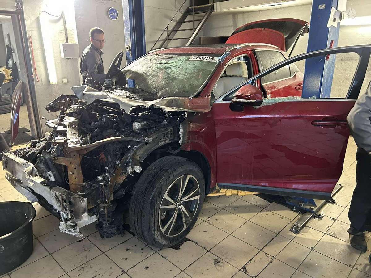 Lexus RX 350 dalimis