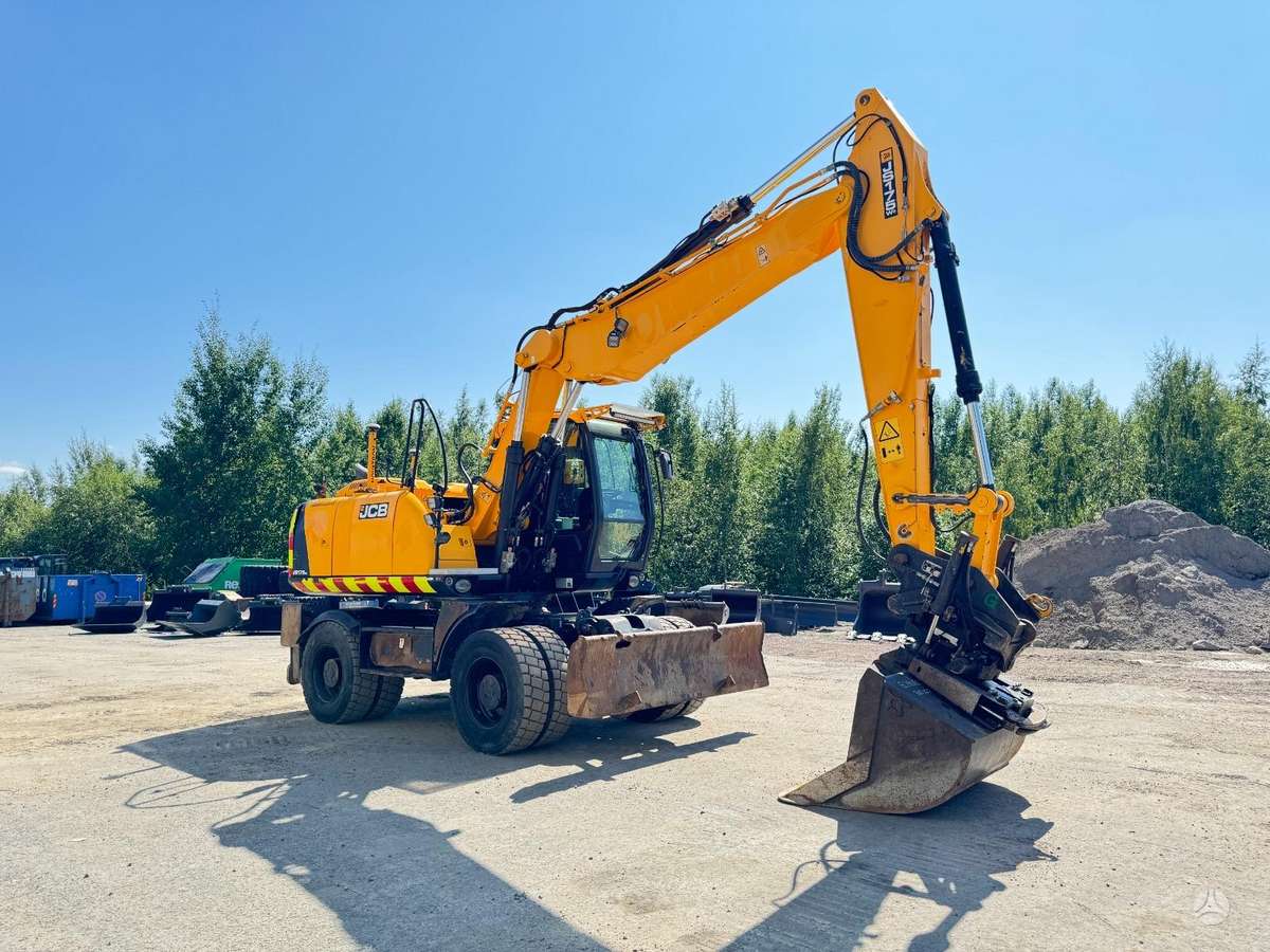 JCB 175, excavator