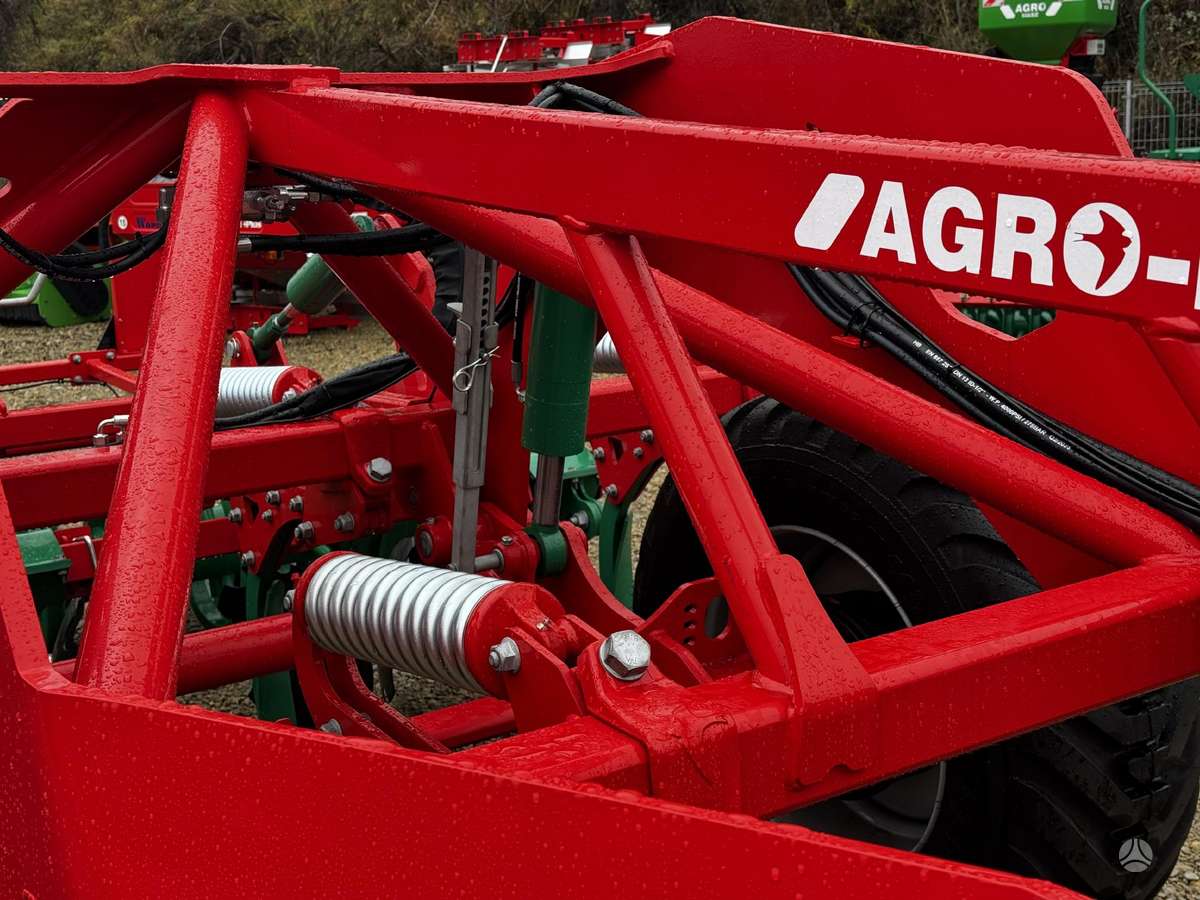 AGRO-MASZ Runner X3, скребки, скрубберы