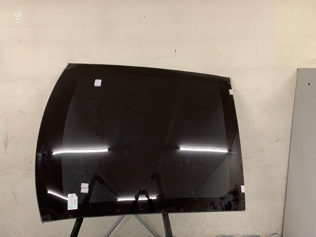 Tesla Model S logi