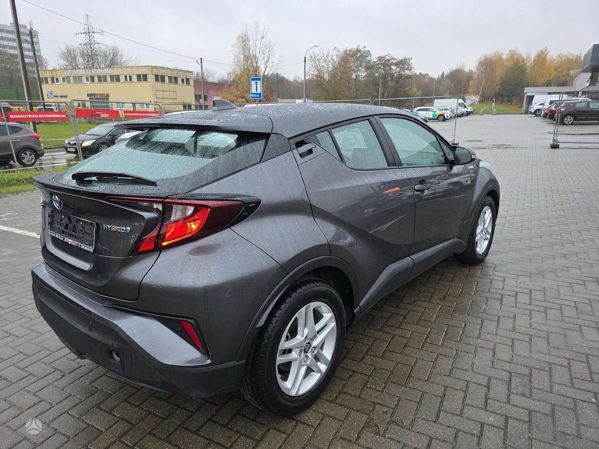 Toyota C-HR - 7
