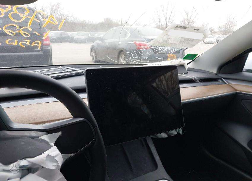 Tesla Model 3, 60 kWh, hatchback