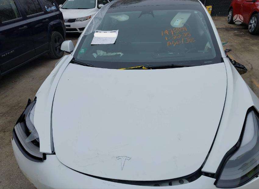 Tesla Model 3, 60 kWh, hatchback