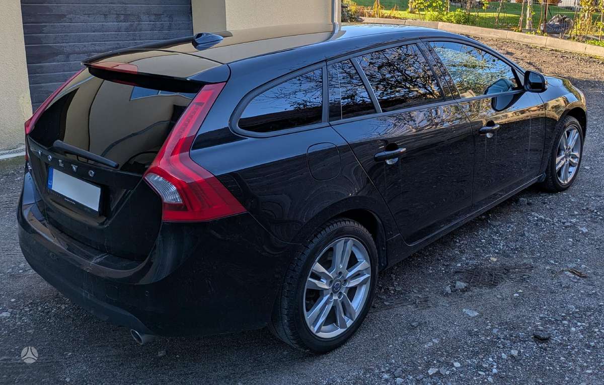 Volvo V60, 2.4 l., universalas