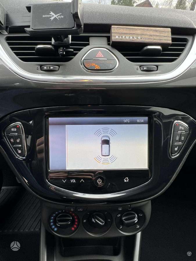Opel Corsa, 1.4 l., Хэтчбек
