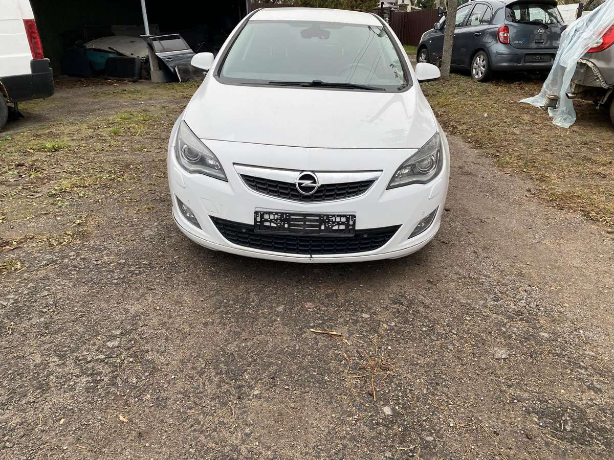Opel Astra, Kebulo dalys, детали кузова