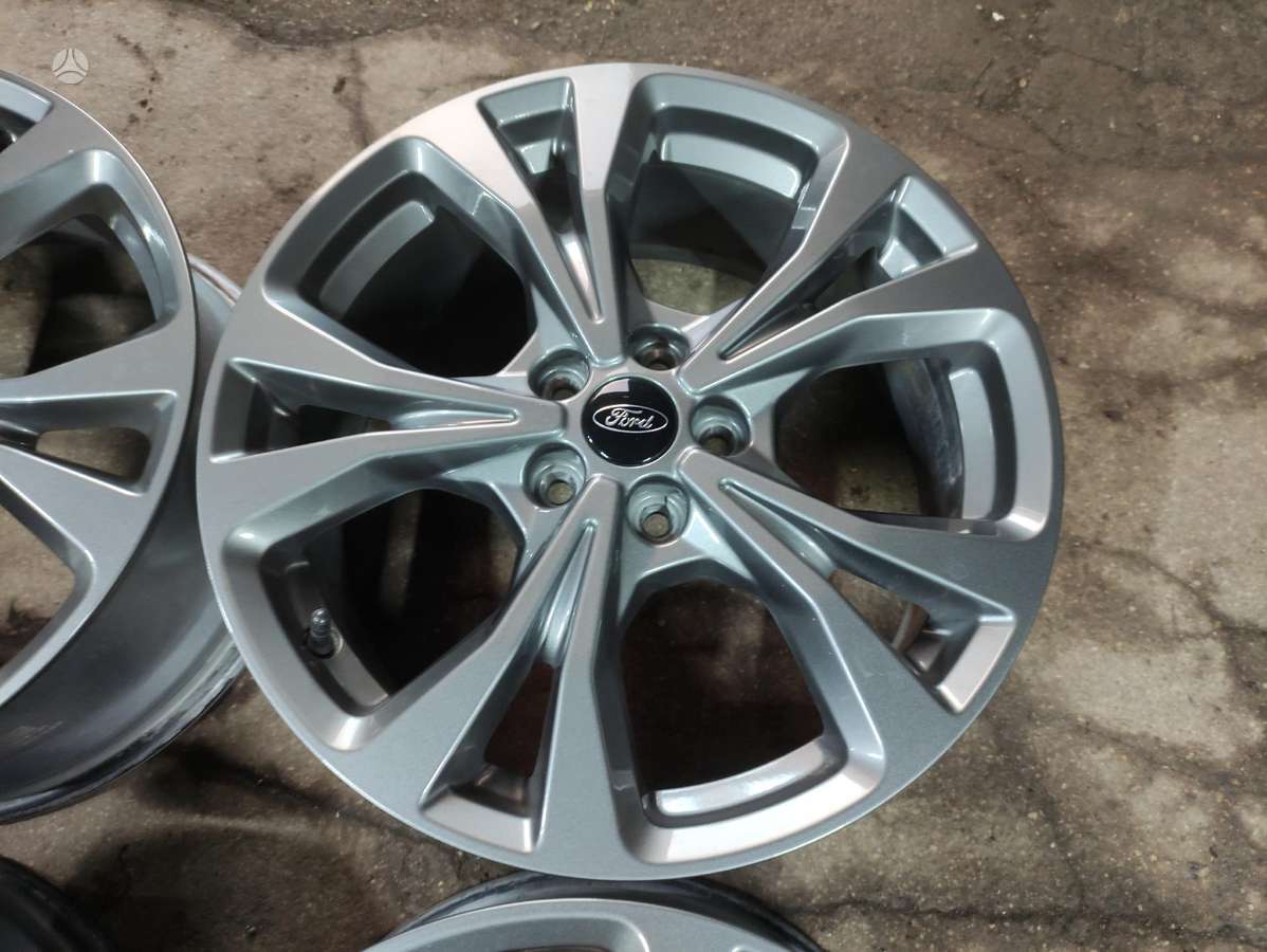 Ford, lengvojo lydinio, R18