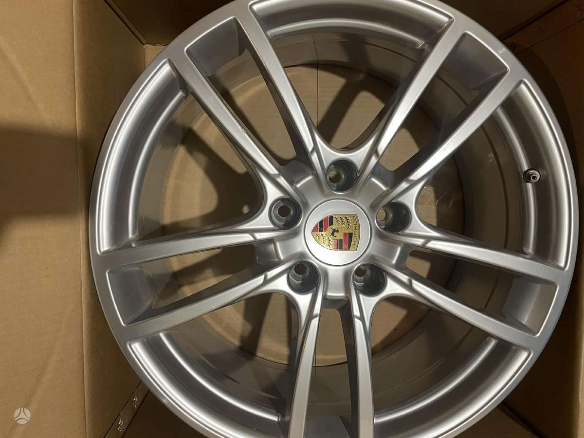 Porsche Cayenne, lengvojo lydinio, R20