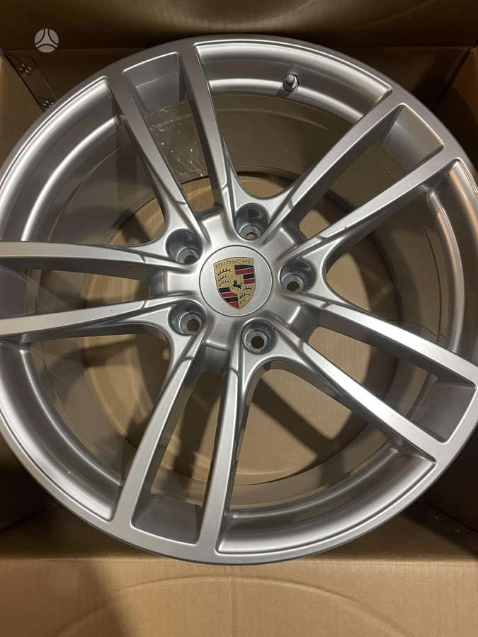 Porsche Cayenne, light alloy, R20